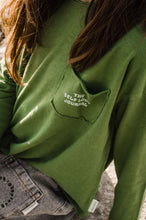Load image into Gallery viewer, UNISEX LONG SLEEVE GREEN TOP.